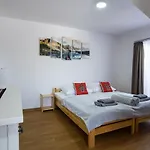 Mala Laka Jacuzzi & Sauna 3*