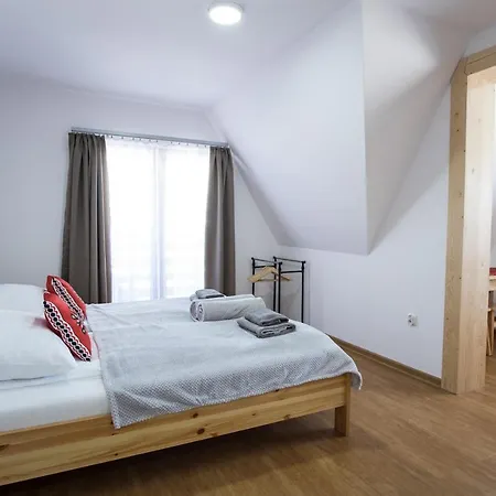 Mala Laka Jacuzzi & Sauna 3*