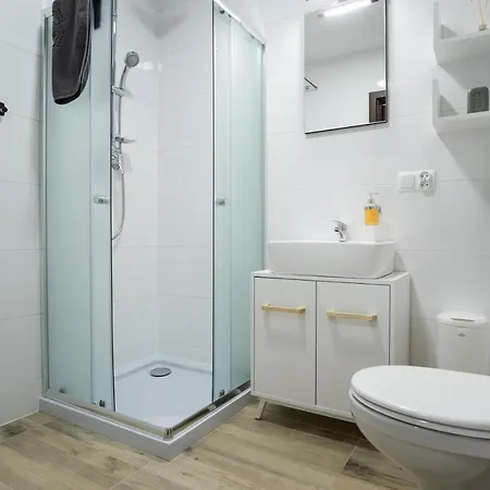 Mala Laka Jacuzzi & Sauna 3*