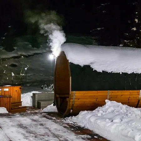 Alojamento de Acomodação e Pequeno-almoço Mala Laka Jacuzzi & Sauna