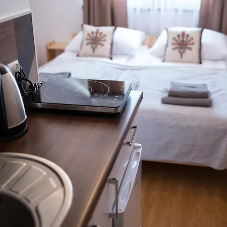Mala Laka Jacuzzi & Sauna فندق مبيت وإفطار زاكوباني