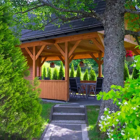 فندق مبيت وإفطار Mala Laka Jacuzzi & Sauna *